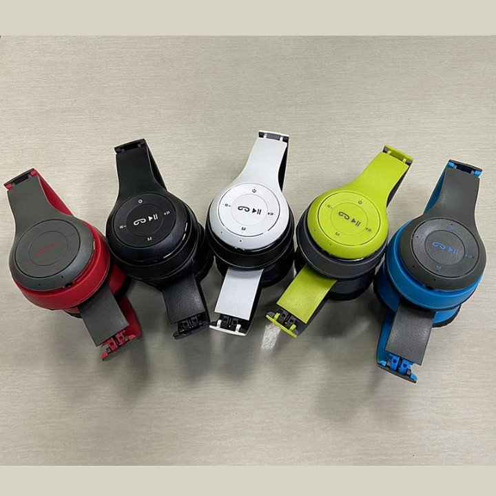 headphones on bhatta bazar